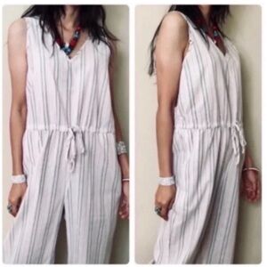 H22 Anthropologie‎ DREW White and Blue Striped Jumpsuit